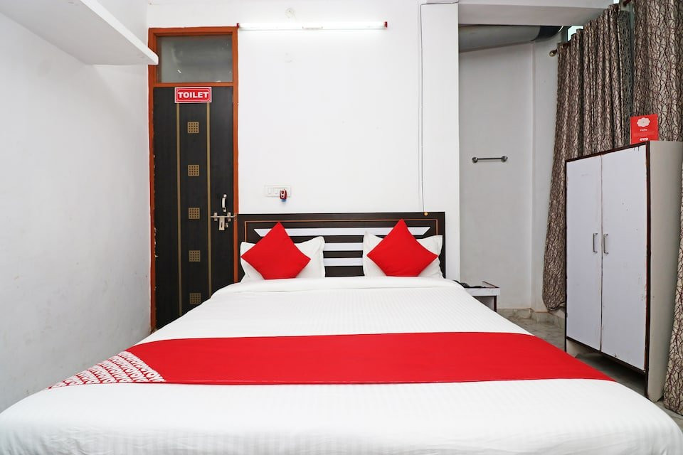 OYO 18395 Star Palace主图