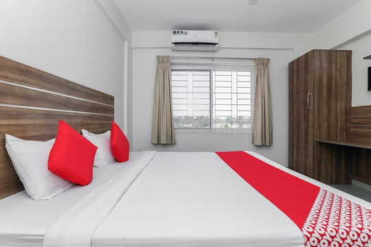 The Red Lotus Premium主图