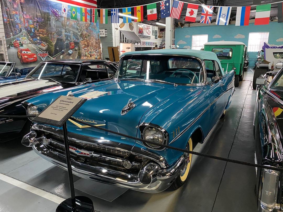City Garage Car Museum景点图片