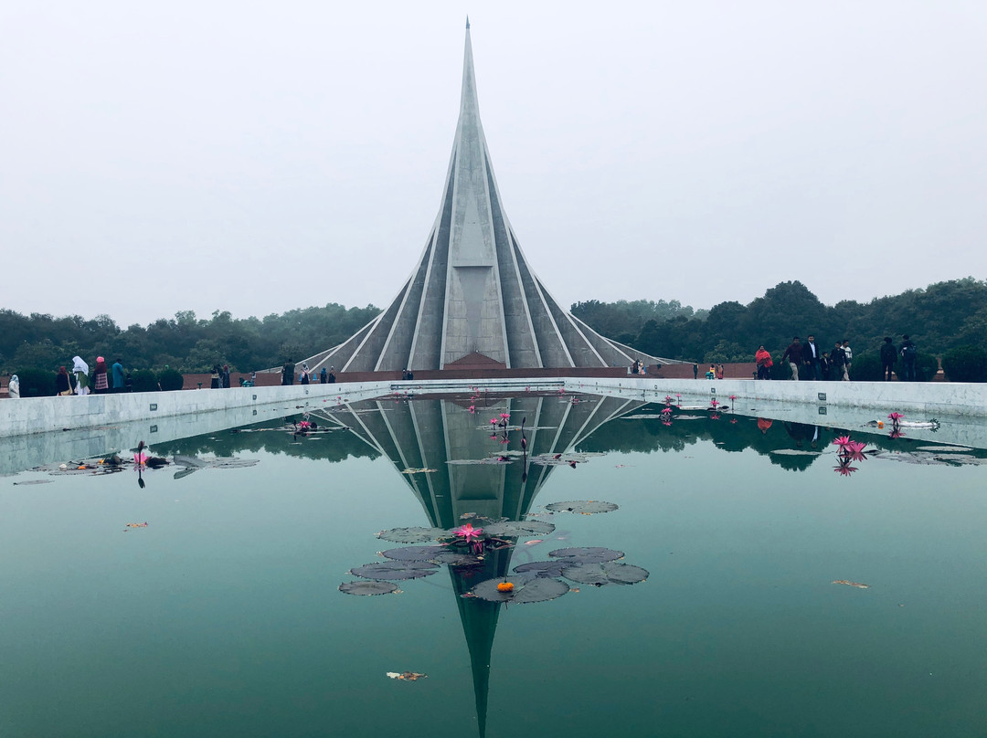Jatiyo Sriti Shoudho (National Martyrs' Memorial)景点图片
