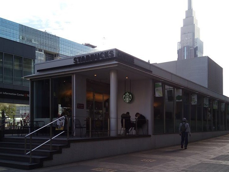 スターバックスコーヒー 新宿サザンテラス店