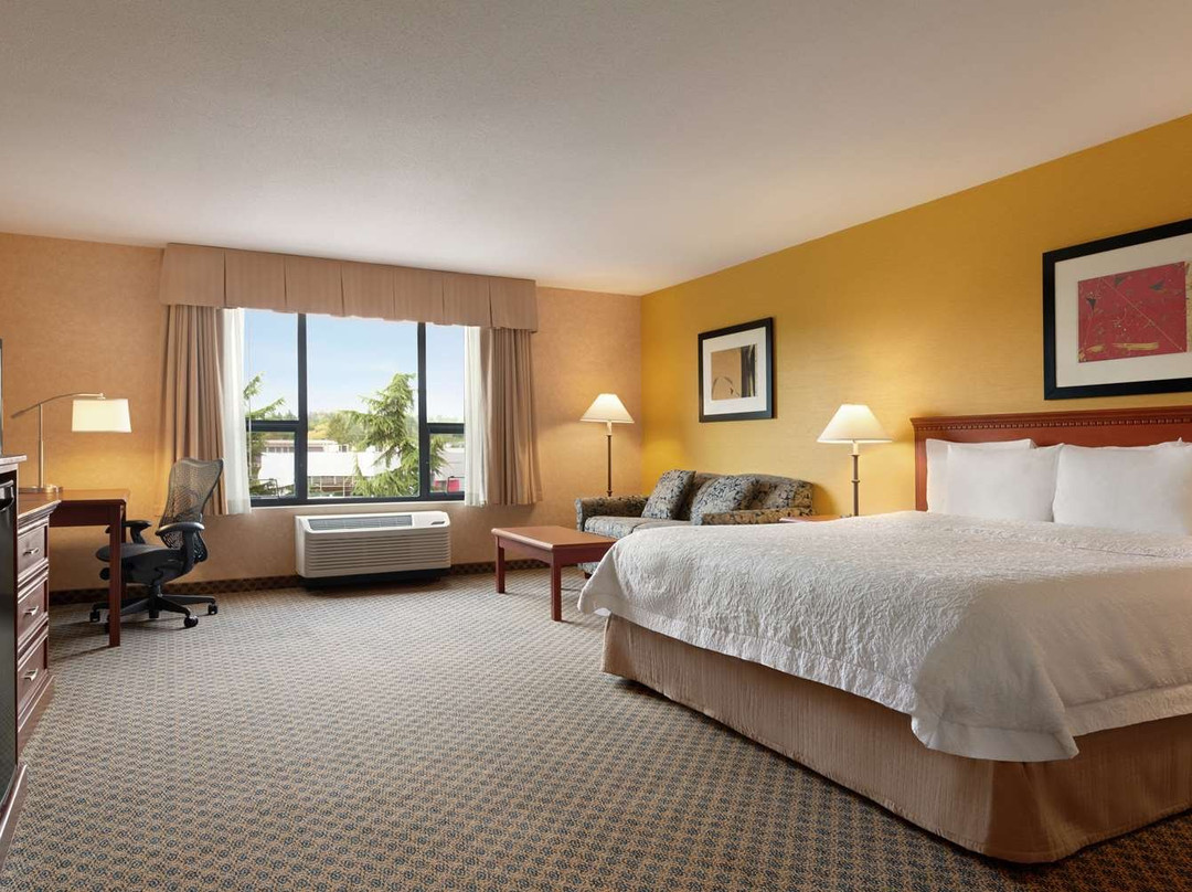 Hampton Inn & Suites by Hilton Langley-Surrey主图