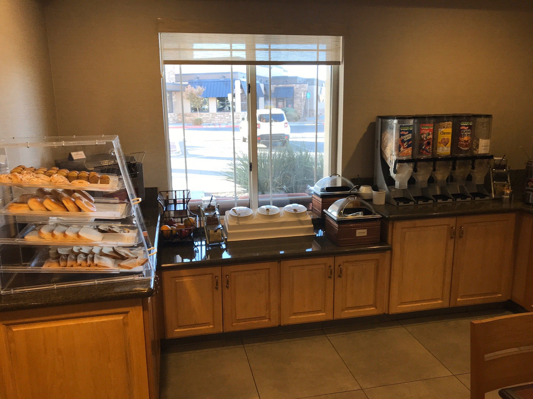 巴斯托酒店住宿-巴斯托艾瑞斯酒店