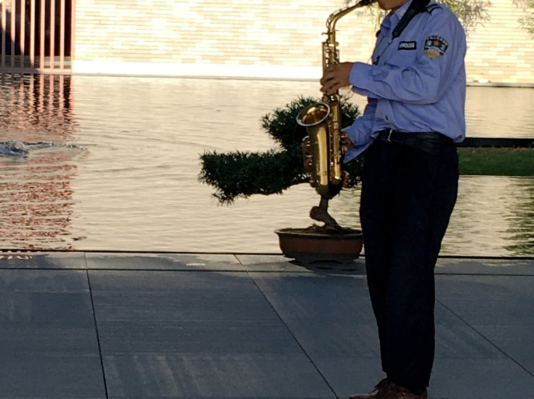 大余大龙山生态酒店主图