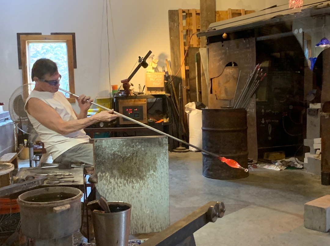 Ziemke Glass Blowing Studio-沃特伯里必去景点