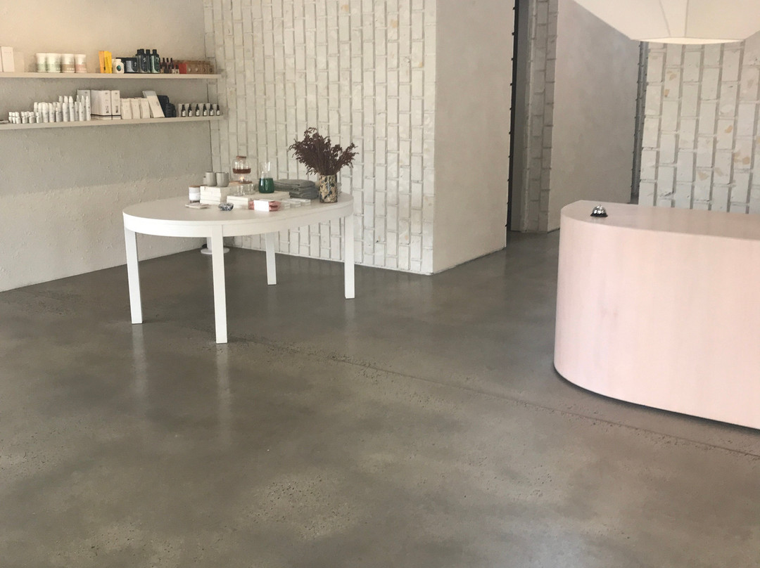 Little Company-拜伦湾必去景点