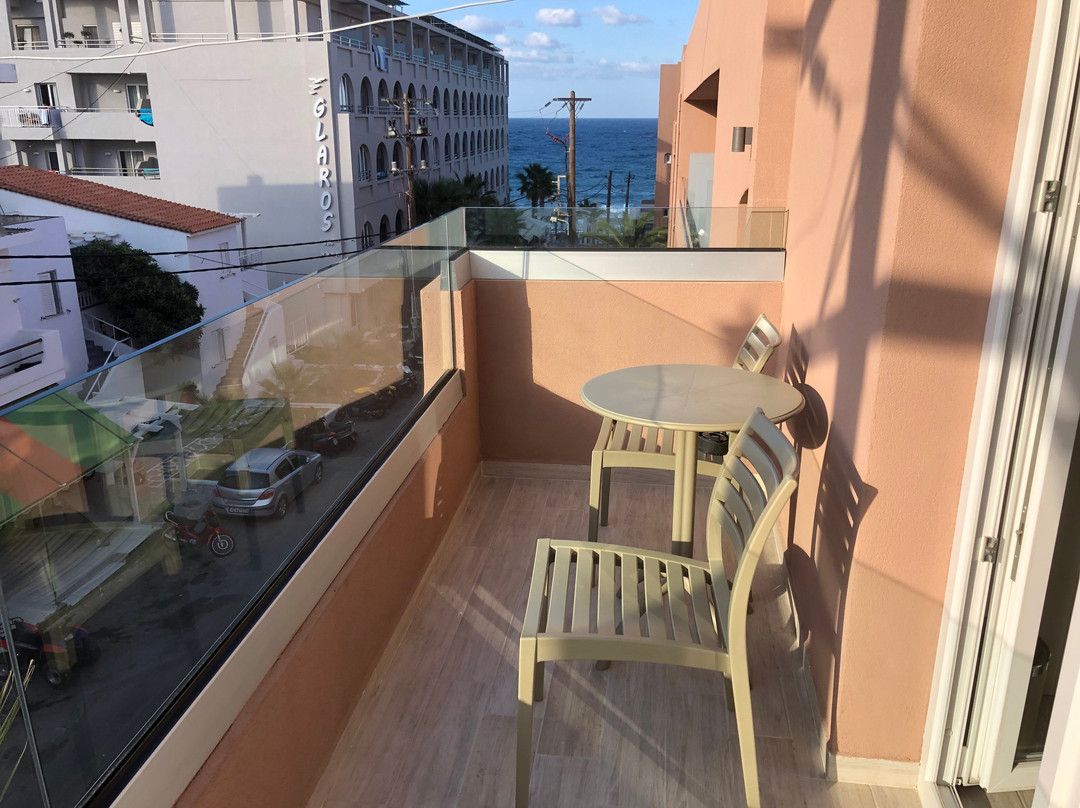 Mari Kristin Beach Hotel主图