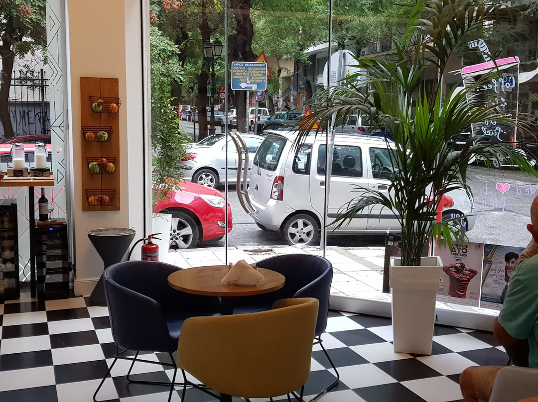 Blue Bottle Boutique Hotel主图