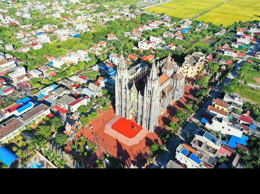 Hung Nghia Shrine景点图片