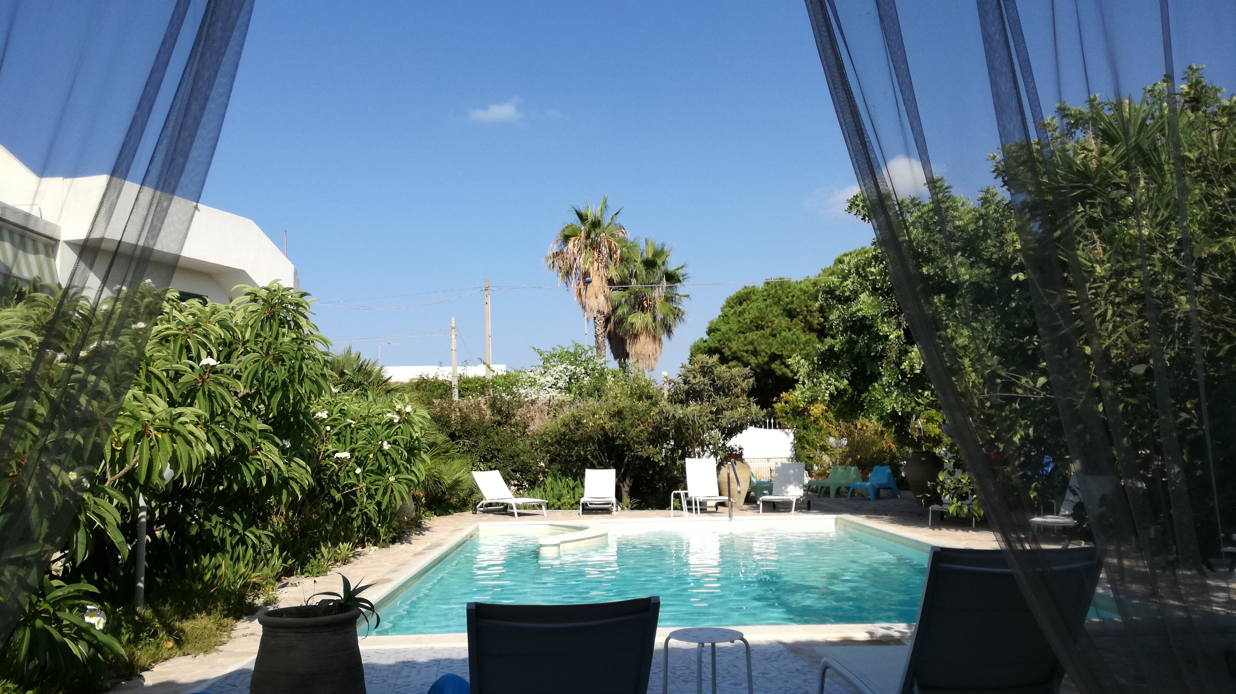 Villa U Marchisi B&B-泳池