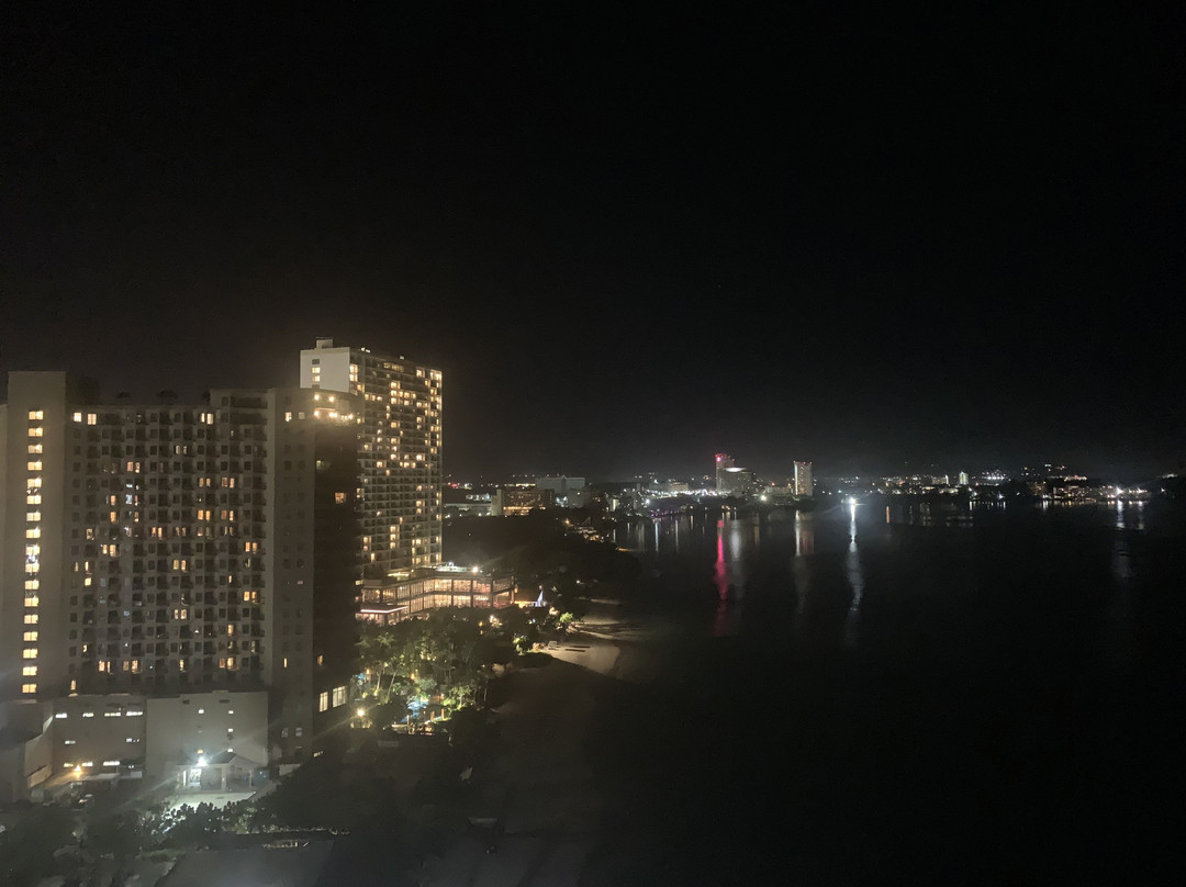 关岛珊瑚礁和橄榄温泉度假酒店主图