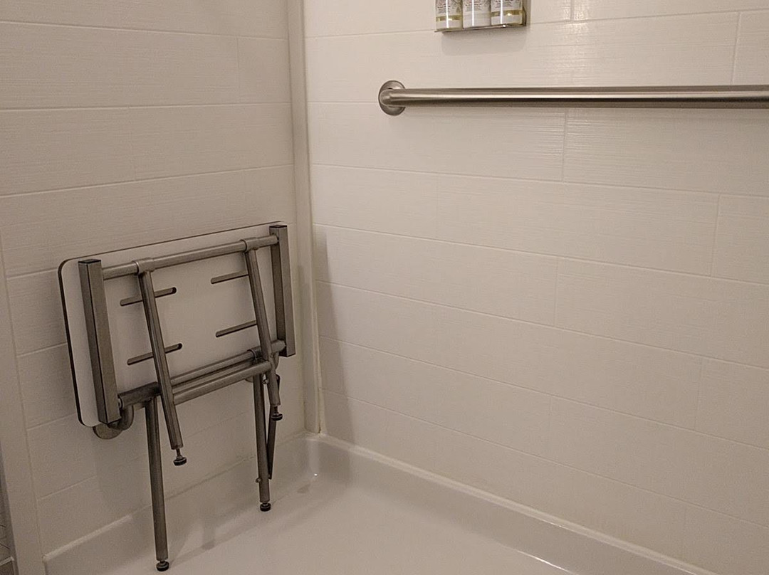 Holiday Inn Express & Suites Jamestown By IHG主图