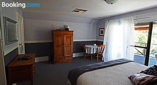 Darlington House BnB主图