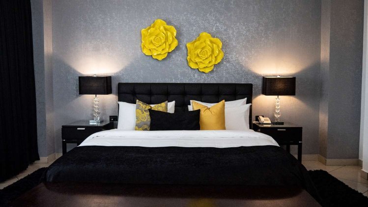 Oak Plaza Hotel East Airport-官方