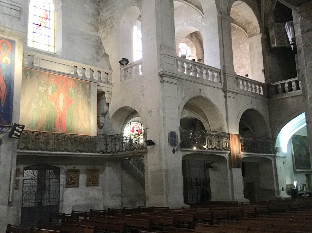 Cathédrale Saint-Théodorit景点图片
