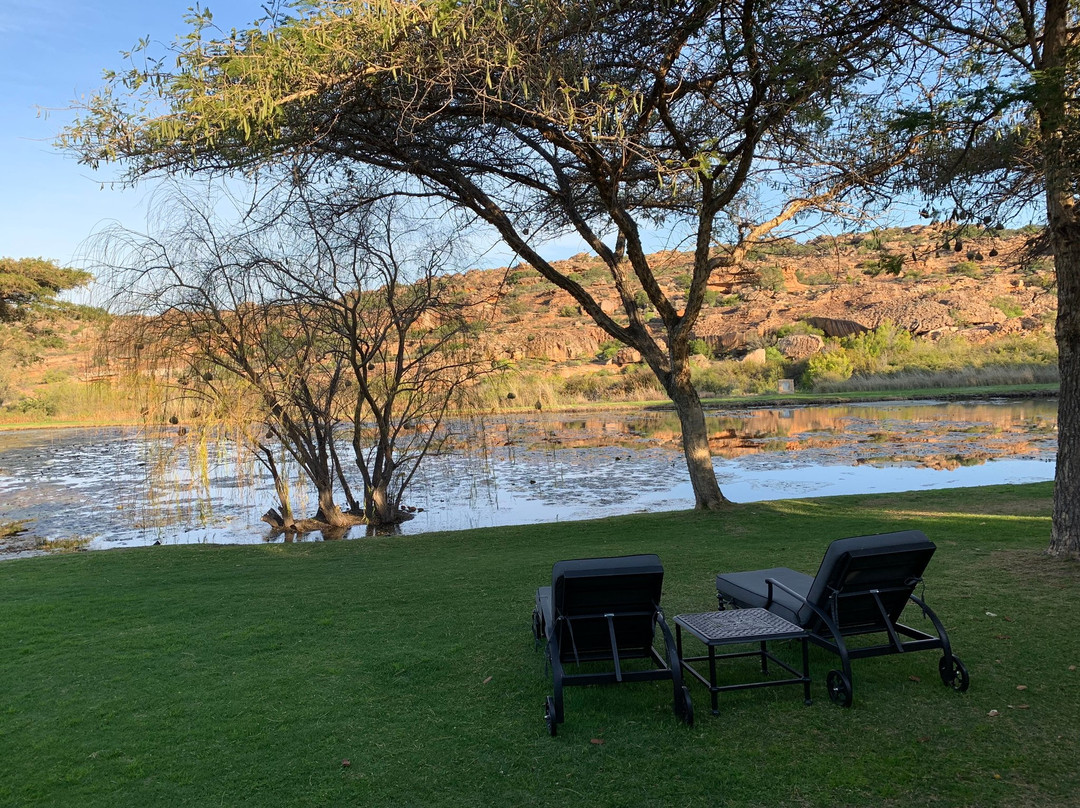 布什曼斯克卢夫郊区酒店主图