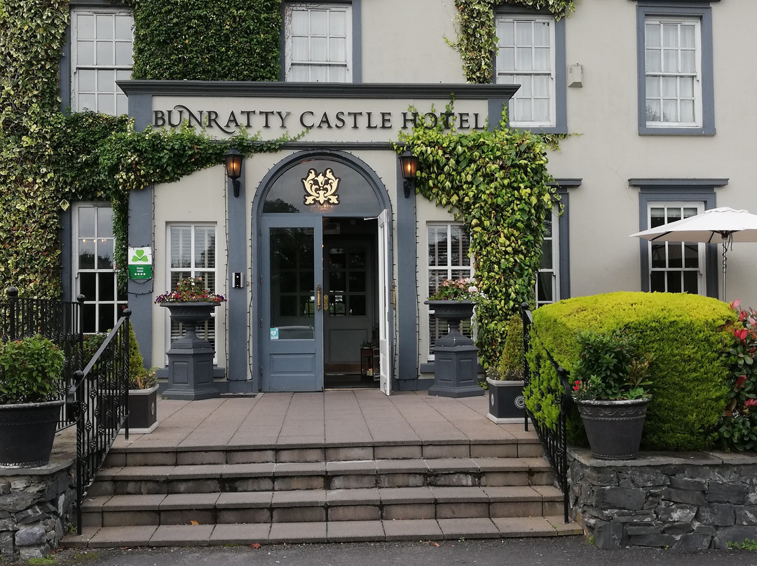 本拉缇城堡酒店主图