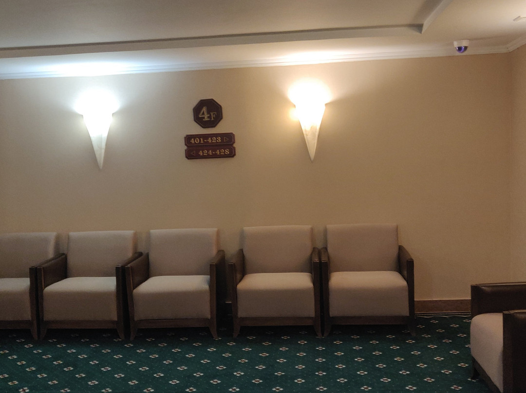 Shiny River Hotel主图