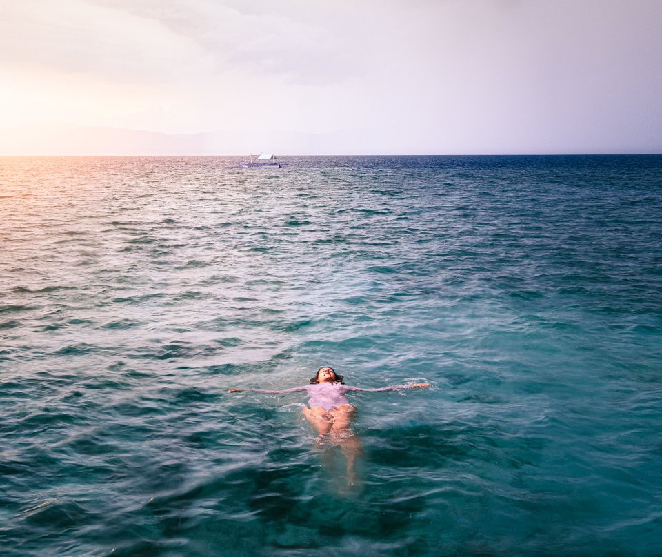 蓝色兰花度假村主图