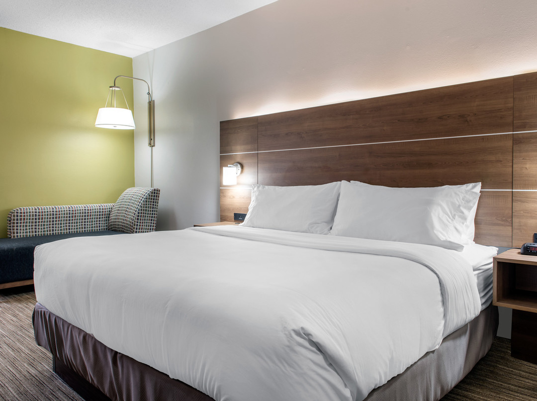 Holiday Inn Express & Suites Harrison by IHG主图