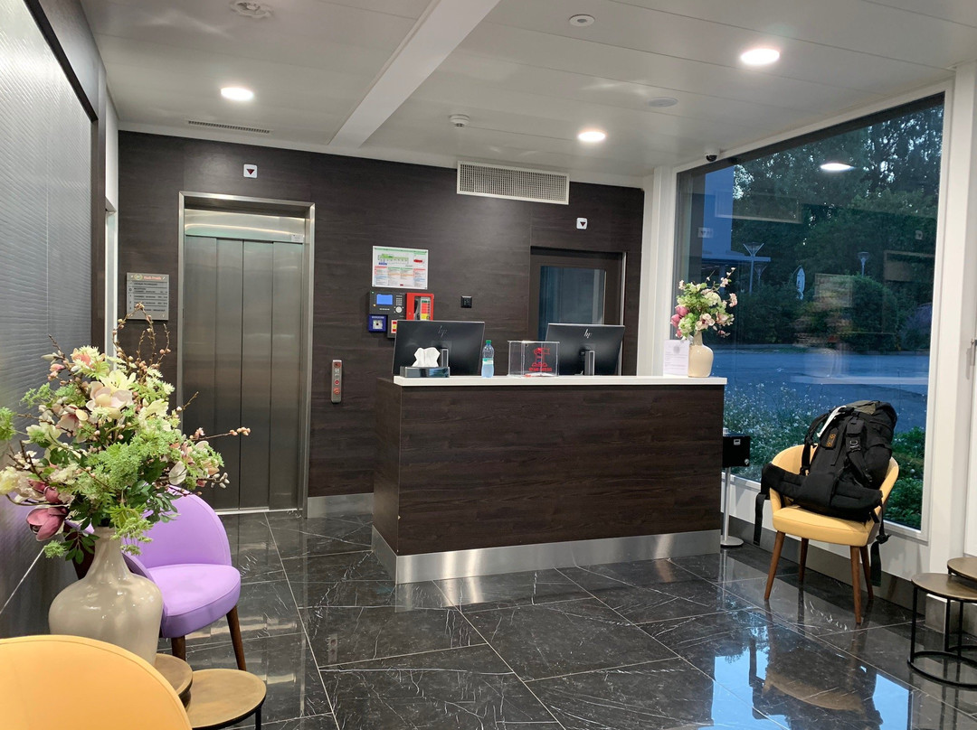 Nash Pratik Hotel主图
