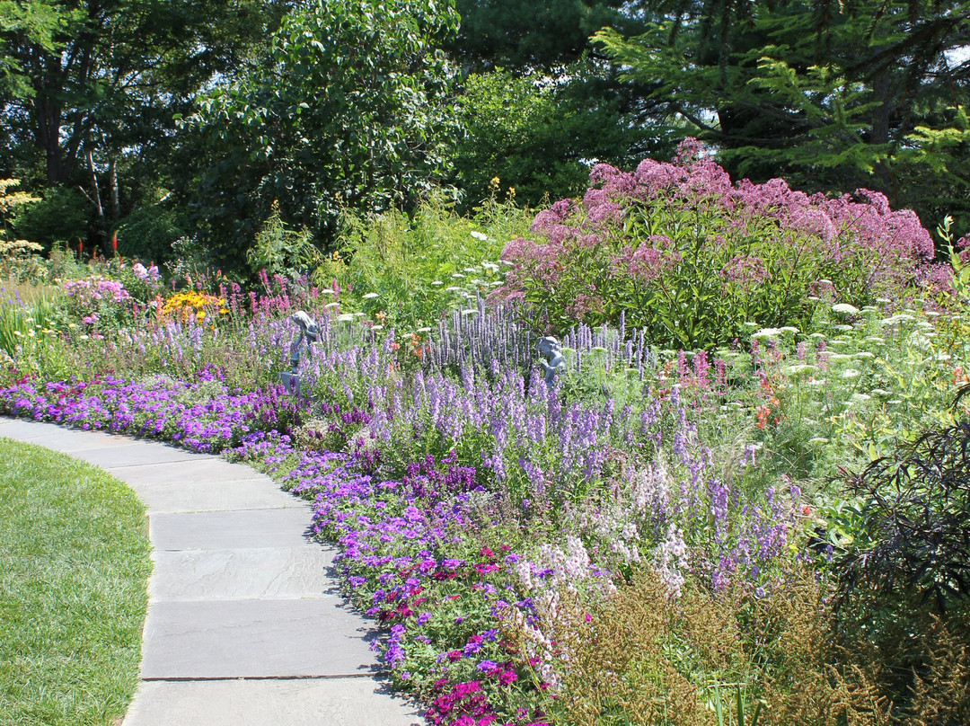 New England Botanic Garden at Tower Hill景点图片