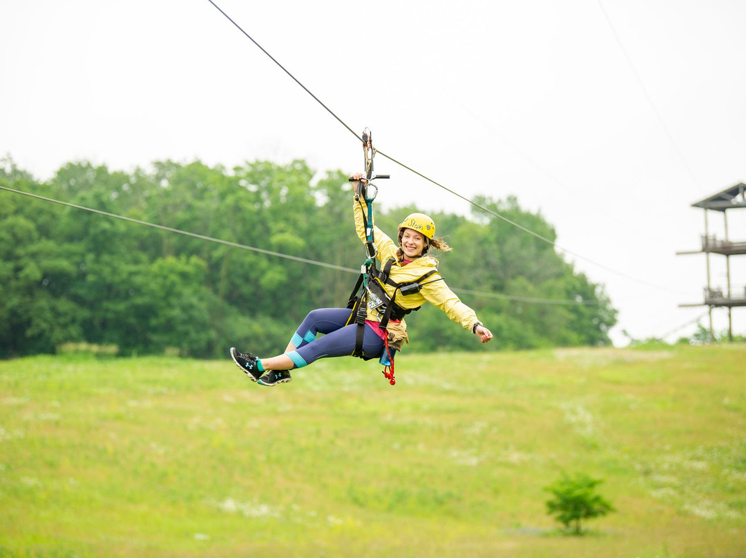 Lake Geneva Ziplines & Adventures-日内瓦湖必去景点