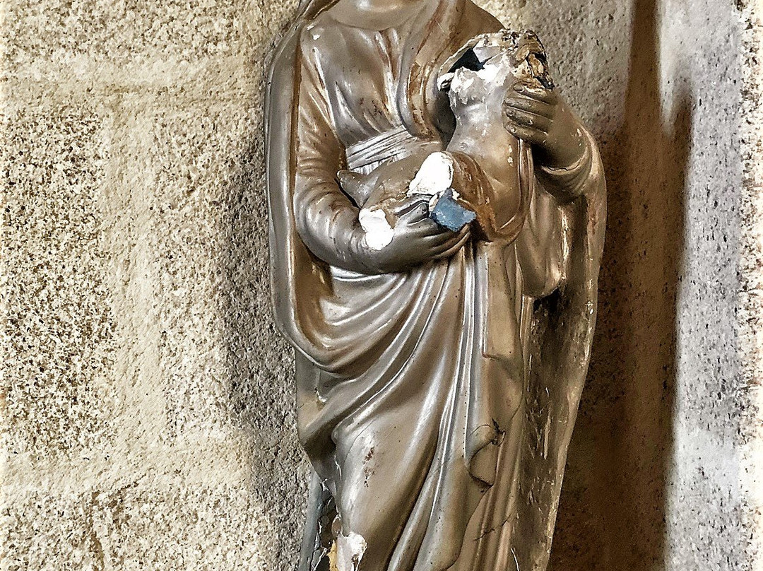 Eglise Saint-Pierre-aux-Liens-Nouic必去景点