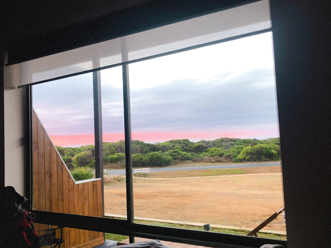 Surfside Hotel Motel主图