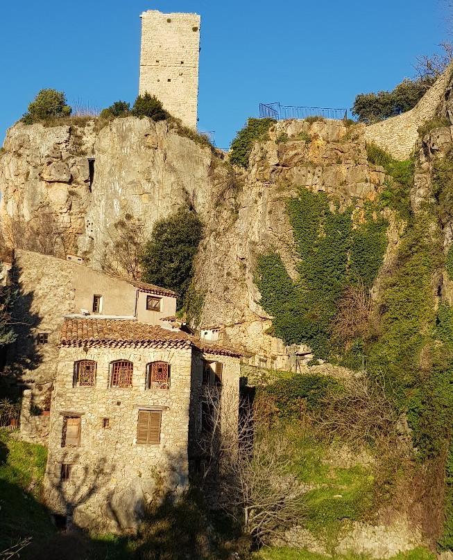 Le Belvedere-Chateaudouble必去景点