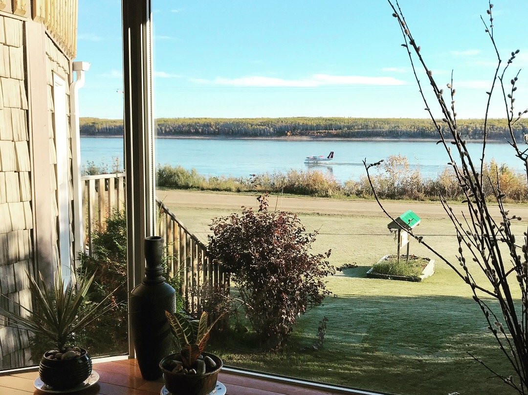 Mackenzie Rest Inn主图