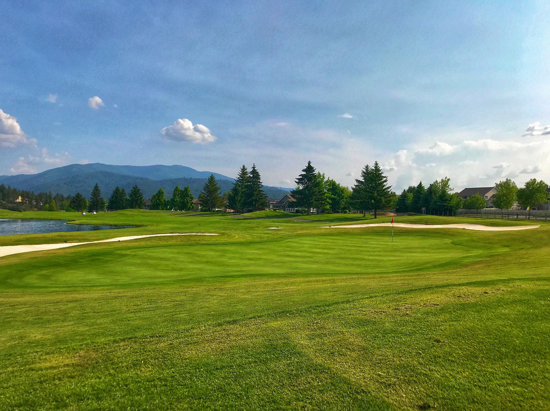 MeadowWood Golf Course景点图片