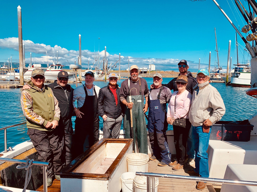 Falcon Charters-荷马必去景点