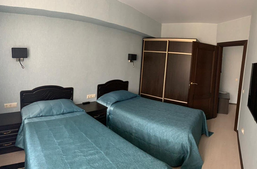 Oasis Hotel主图