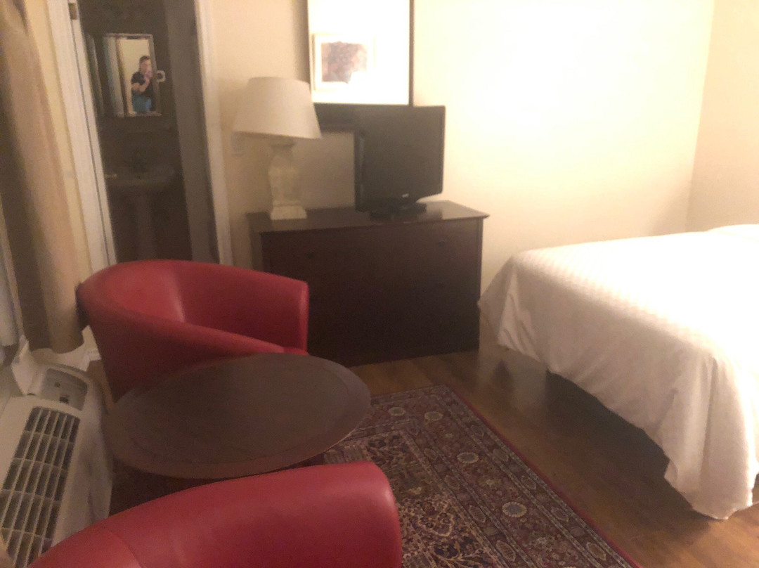 Coach House Inn主图