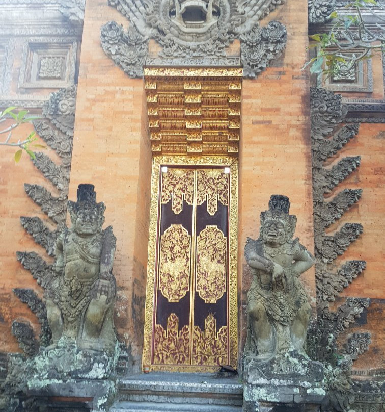 Peliatan Royal Palace景点图片