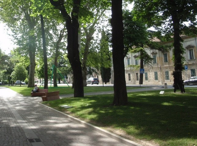 Parco Catullo-佩斯基耶拉德尔加尔达必去景点
