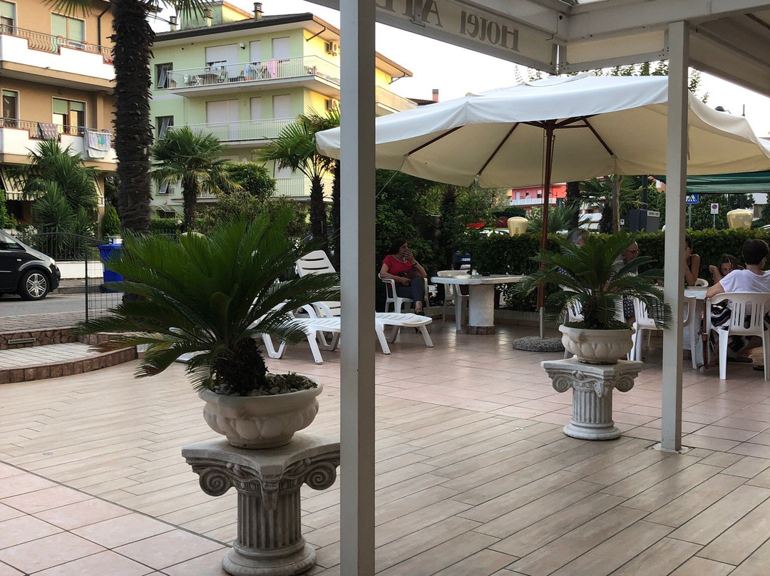 Hotel Atenea Golden Star主图