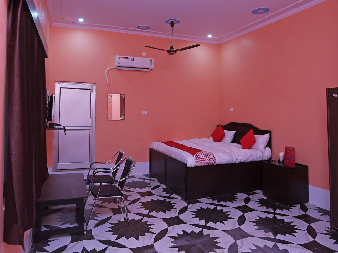 22221 Yadav Hotel