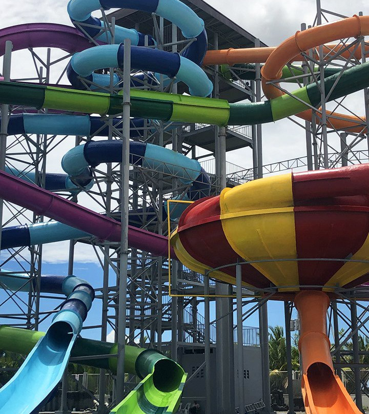 Jolly Waves Waterpark & Resort景点图片
