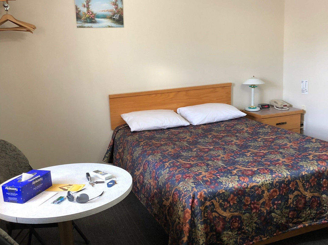 Chez Charley Motel & Condo主图