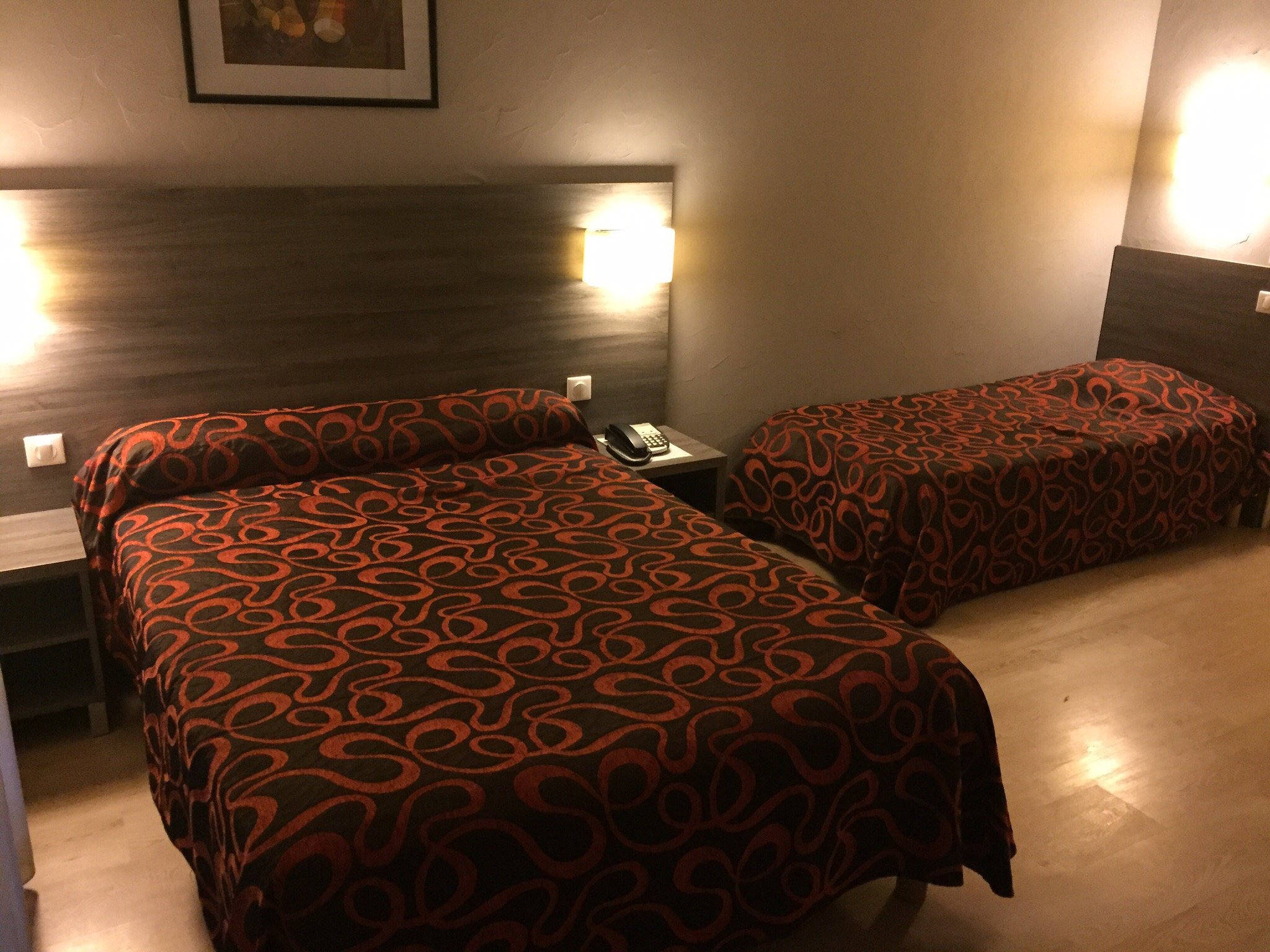Relais des Cinq Routes-官方