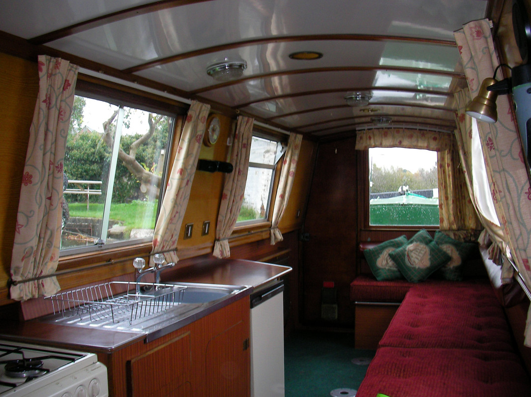 Canal Cruising景点图片