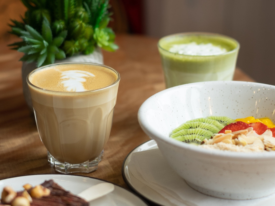 Akademgorodok餐馆和美食-Teahupoo Coffee