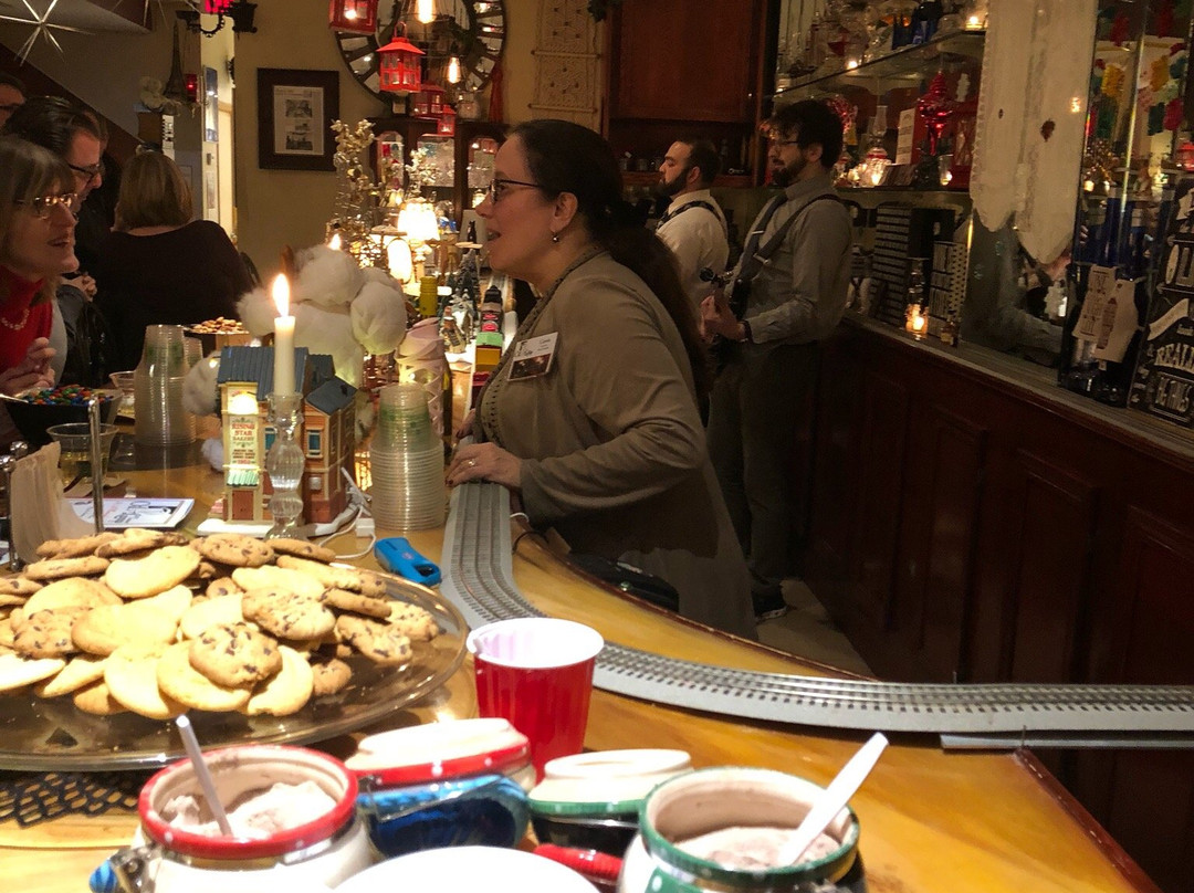 Oil Lamp Theater-格伦维尤必去景点