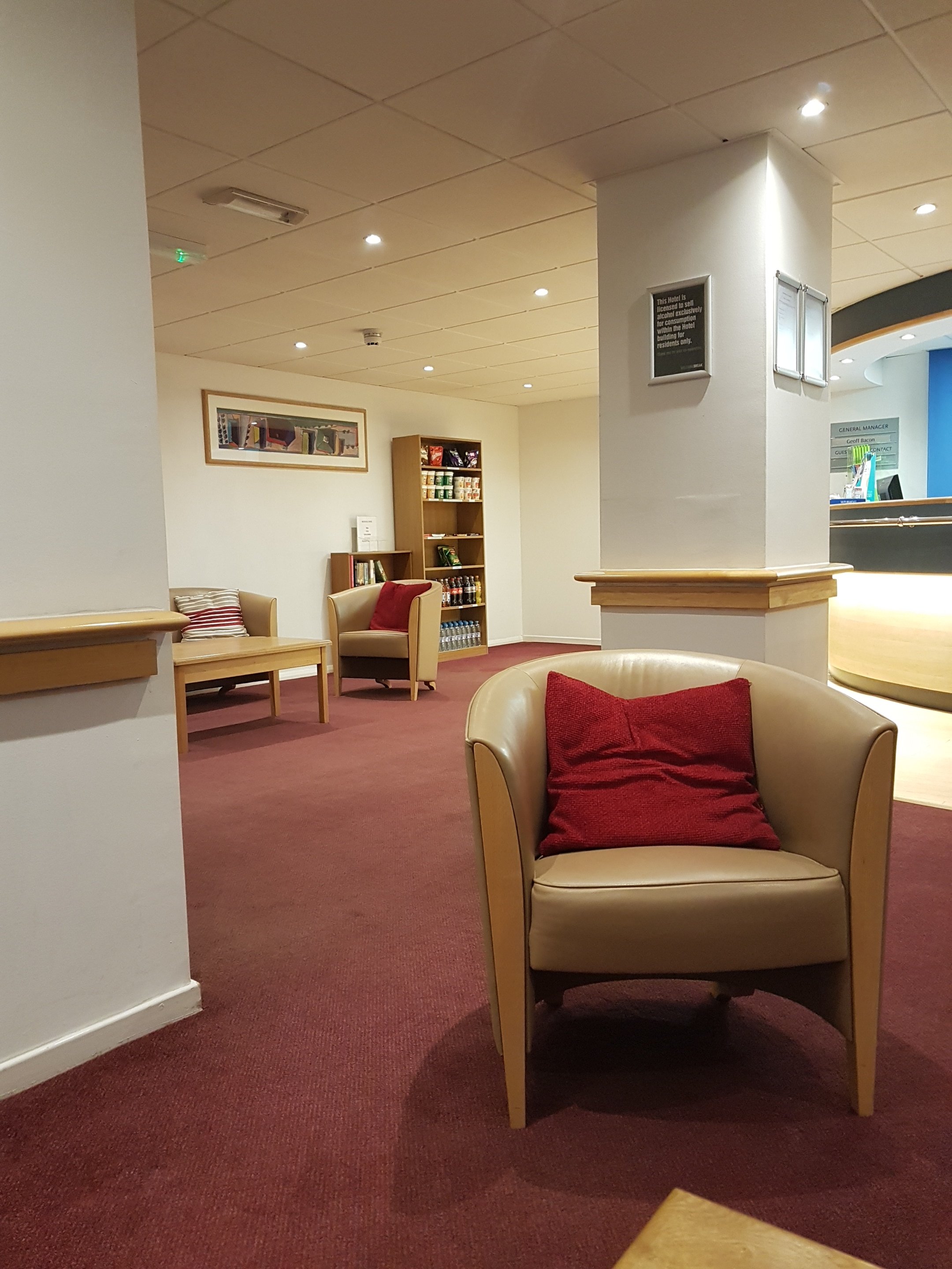 Days Inn by Wyndham Abington M74-浴室