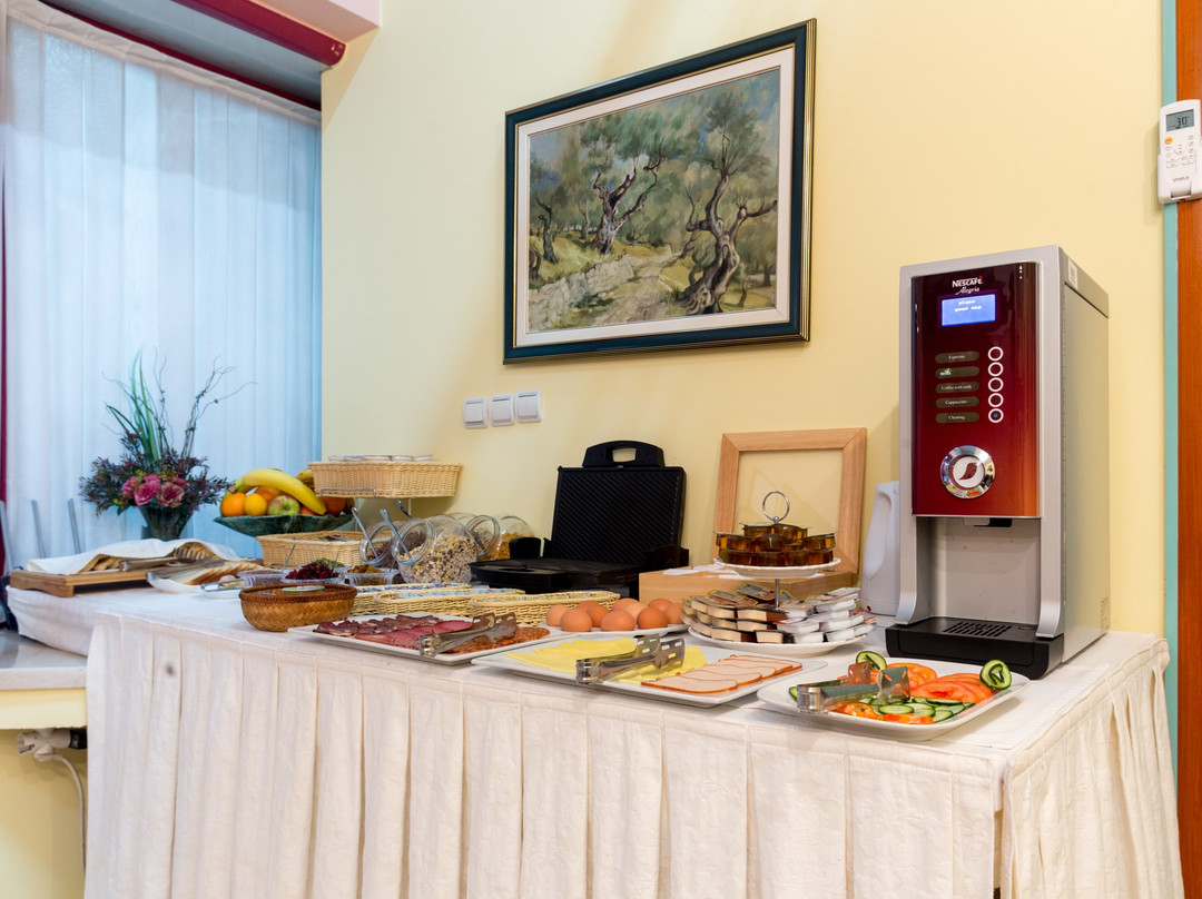 艾米能特酒店主图