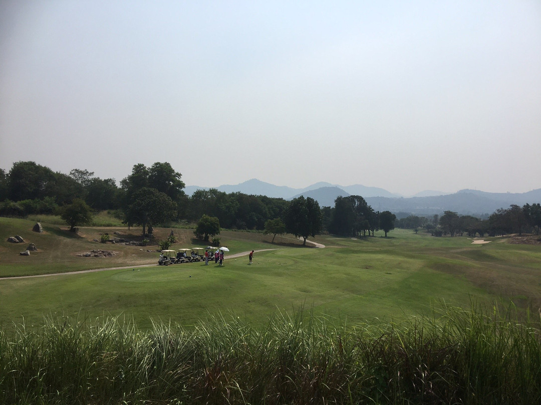 Burapha Golf Club-是拉差必去景点