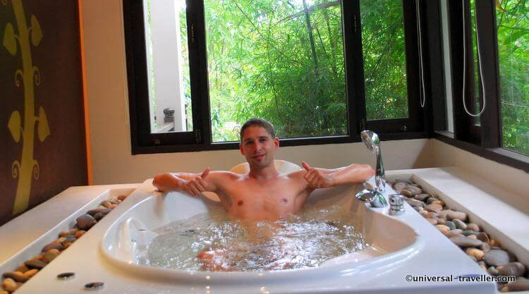 苏阔水疗度假酒店主图