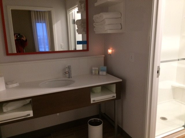 Hampton Inn & Suites Overland Park South主图